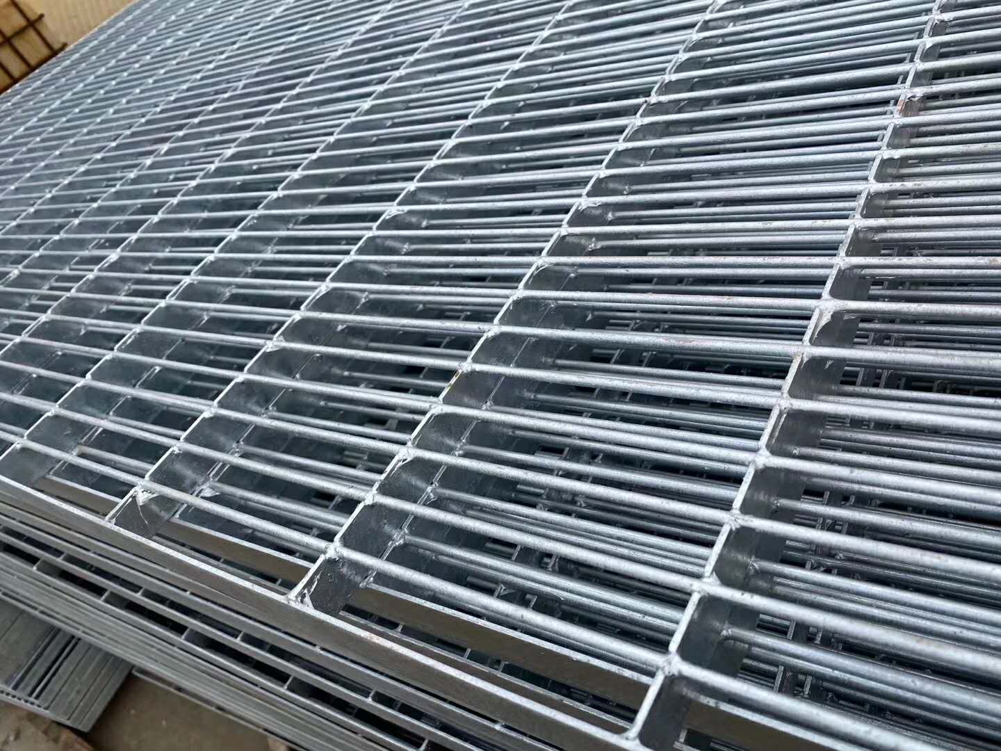 鸽舍地网价格a安徽鸽舍地网价格a鸽舍地网价格厂家直销