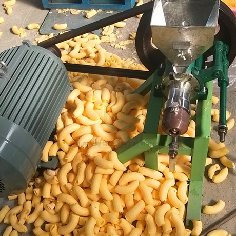 小型玉米麻花型苞米棍机现货直销吉林康乐果机