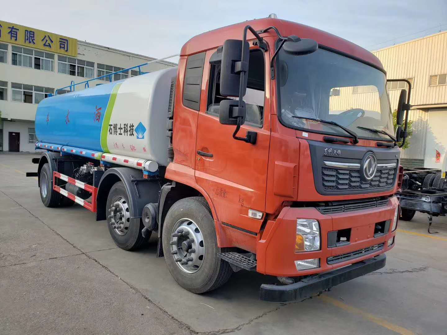 東風天錦不鏽鋼罐體灑水車 灑水車製造廠家