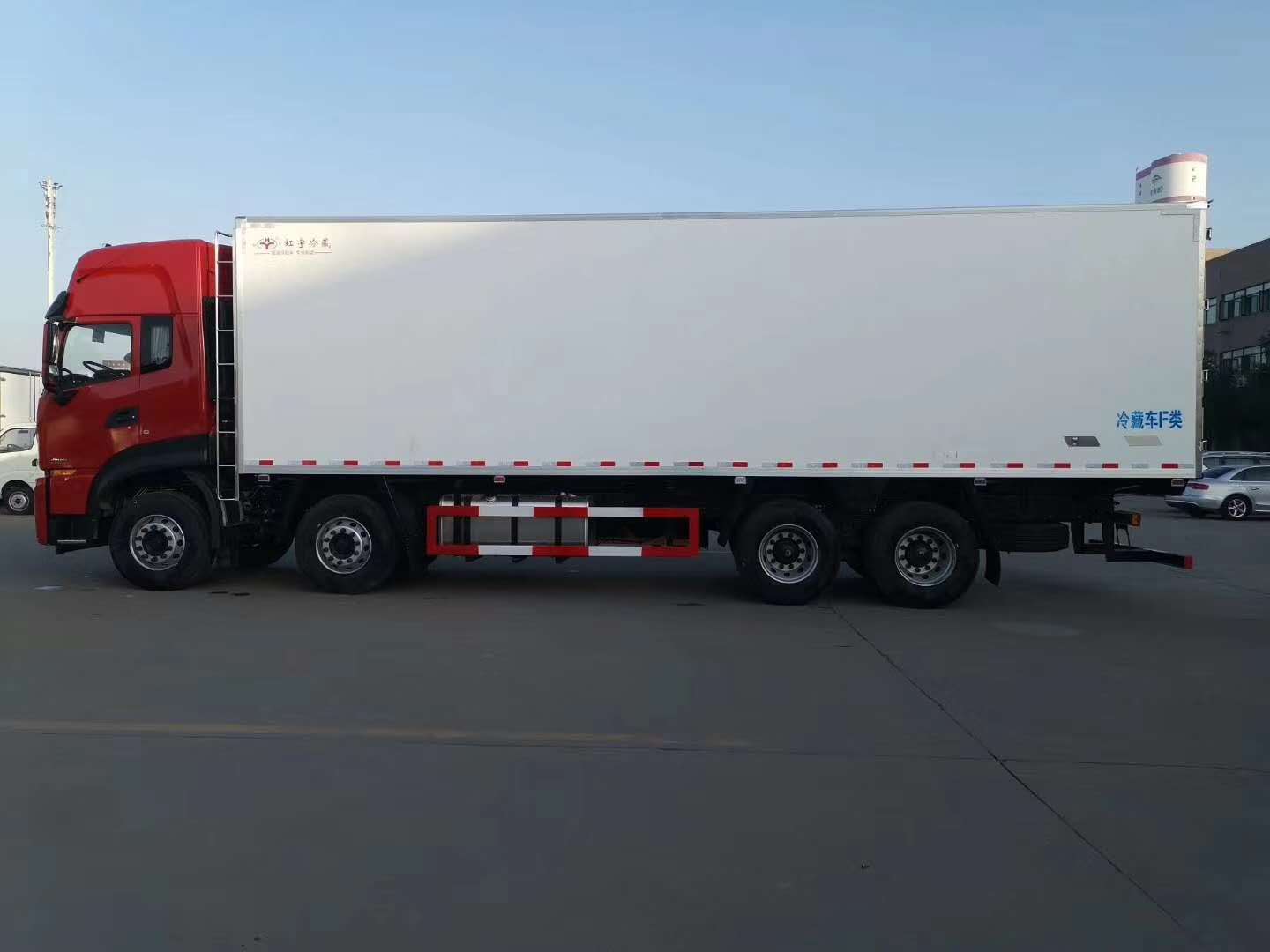 东风天龙冷藏车