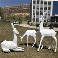 玻璃钢鹿群雕塑 动物玻璃钢雕塑厂家