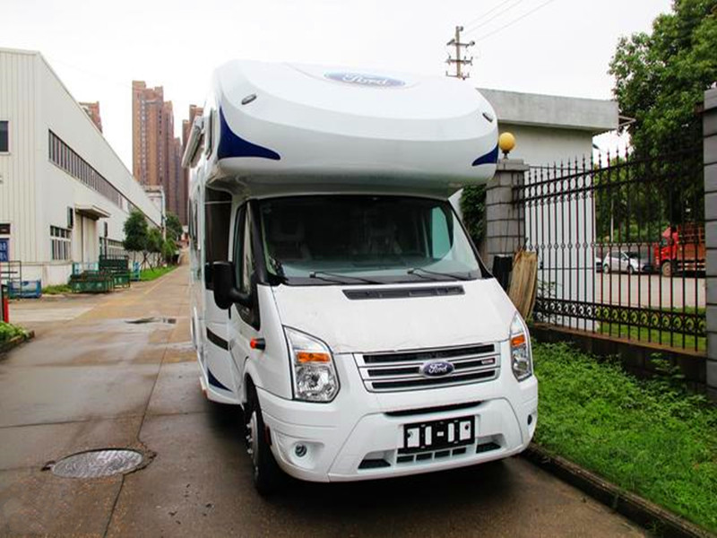 福特房车_能旅行商务洽谈的多功能福特c型房车