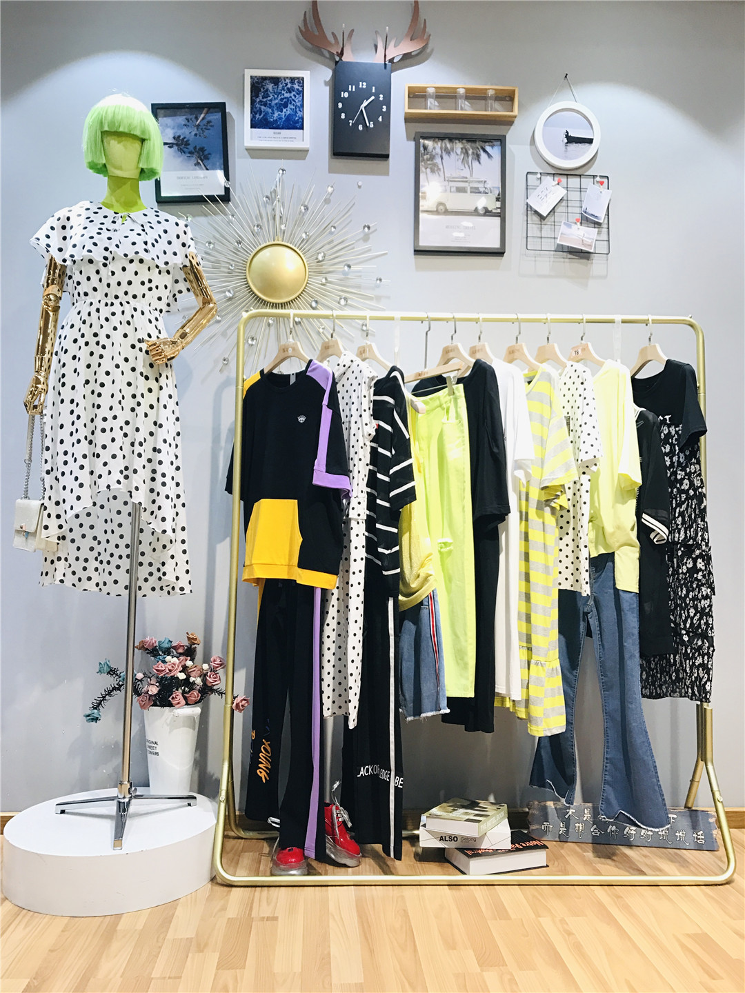 琲妮是属于几线品牌专柜尾货折扣品牌淘宝直播便宜女装批发货源