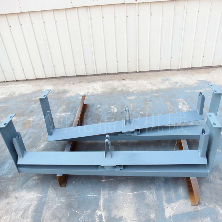 现货皮带机支架 烤漆输送机支架 托辊支架价格