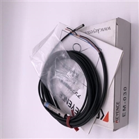 民众回收电子垃圾电子废料