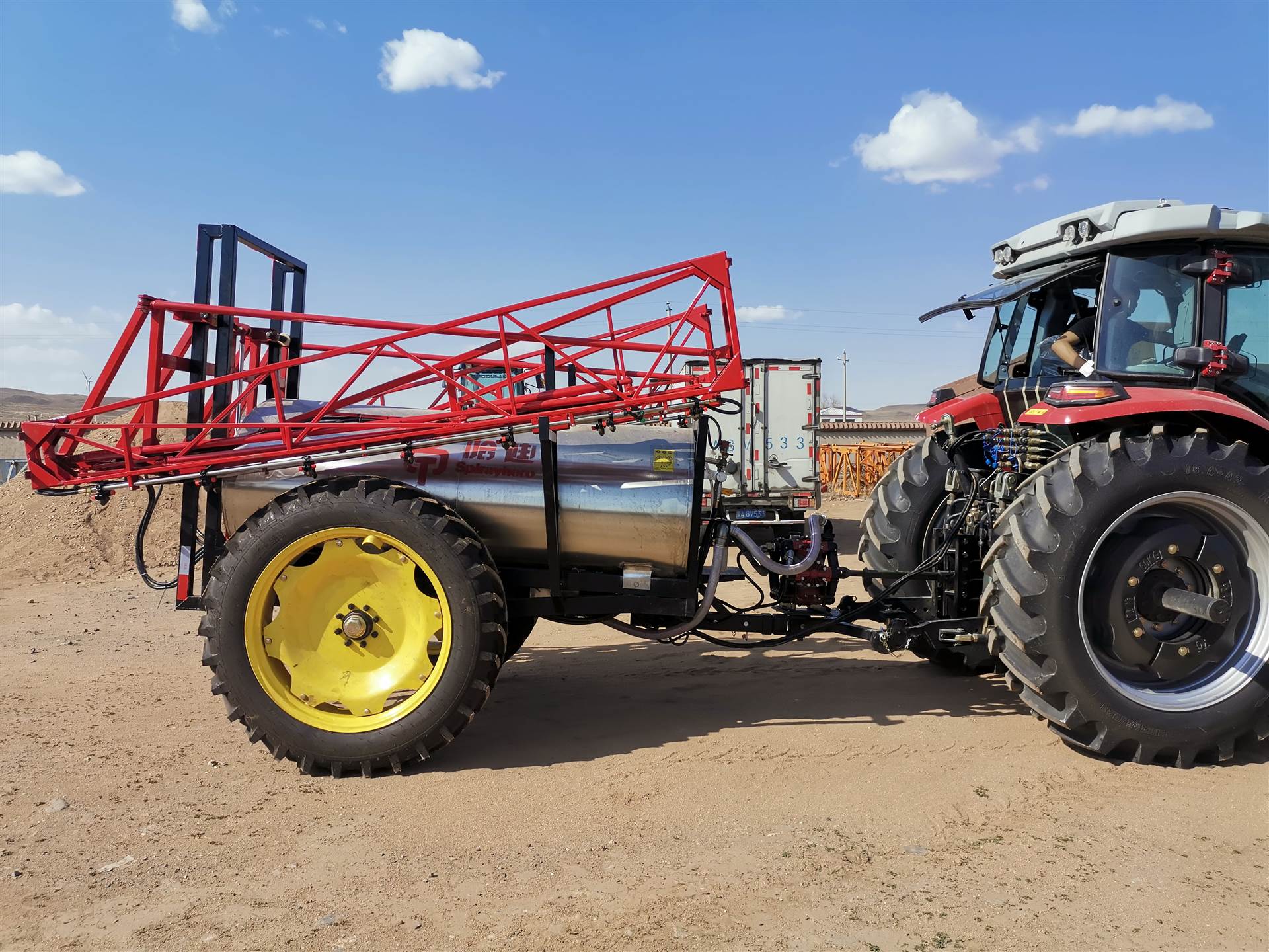 厂家生产四轮打药机 高压农用高架式打药车