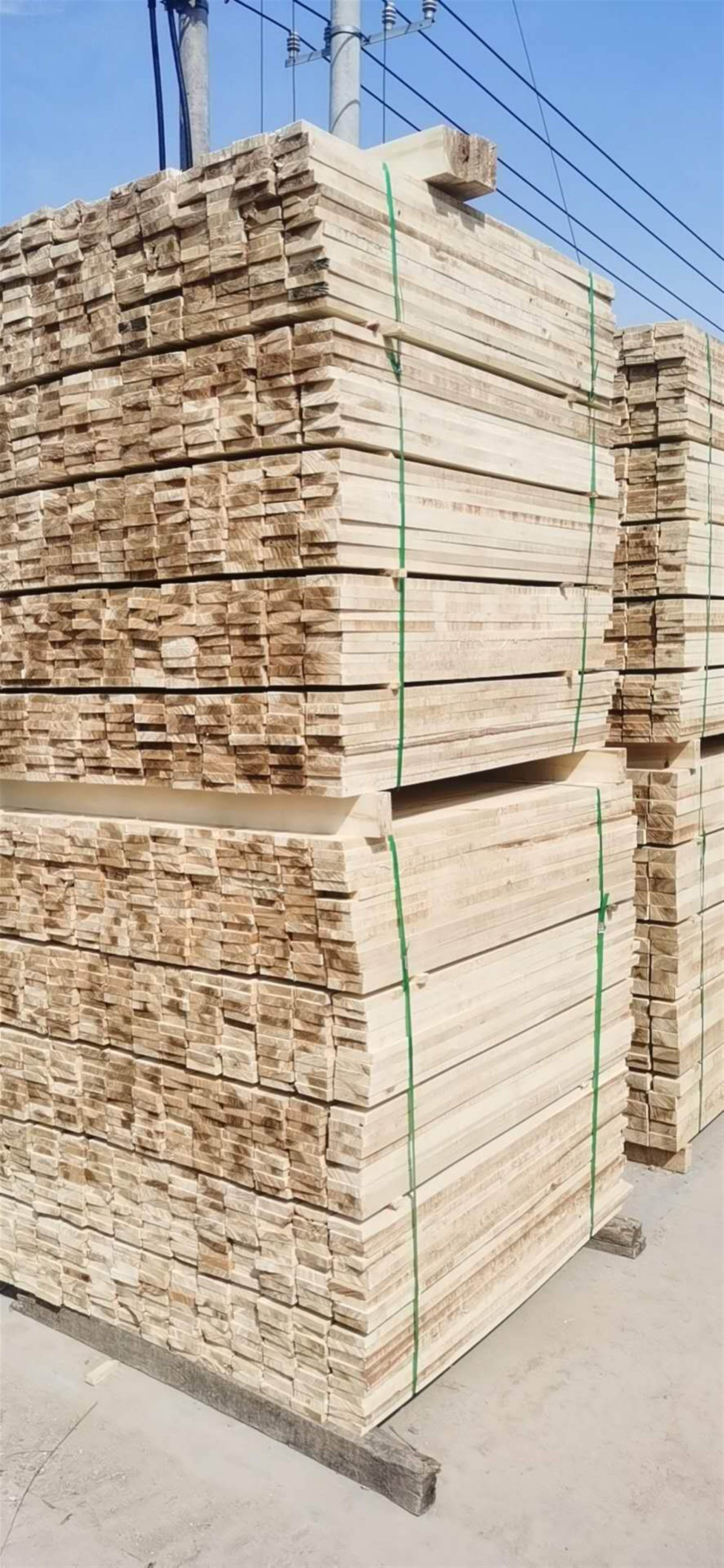 洛阳建筑木方优质木方工程木方木材批发