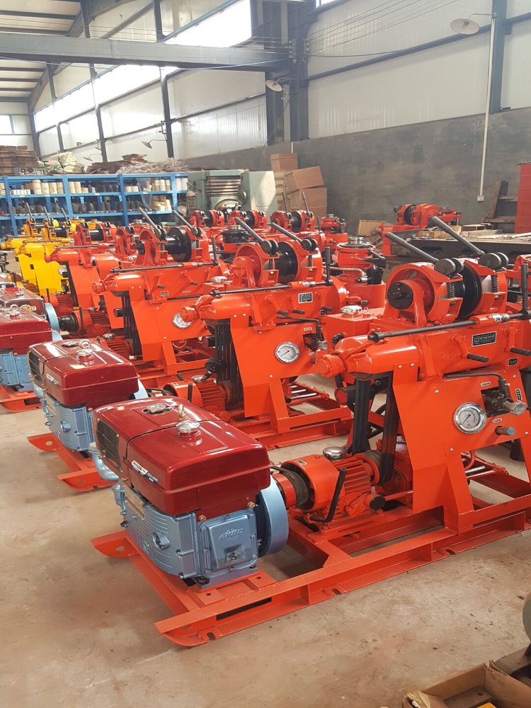 履带式高速180京探岩层打井钻机