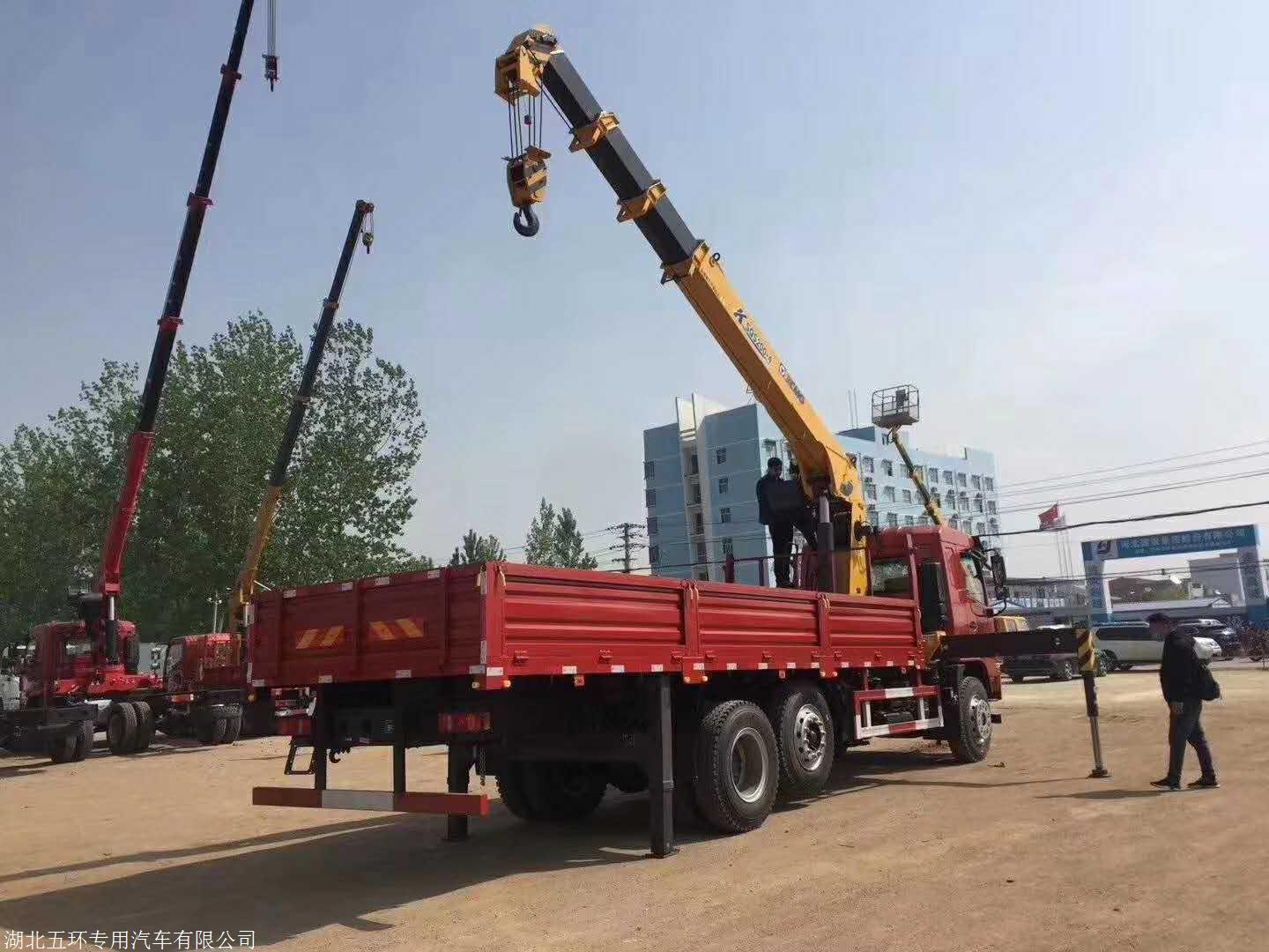 隨車吊廠家直售大運提升橋隨車吊