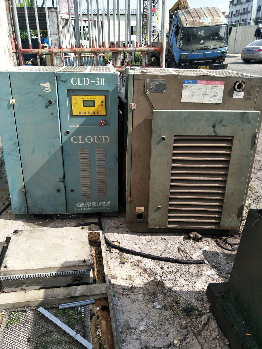 东莞空压机回收二手旧空压机回收