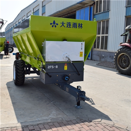 大连雨林批发农用抛撒车 湿粪抛粪机