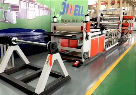 XPE交联发泡卷材挤出设备