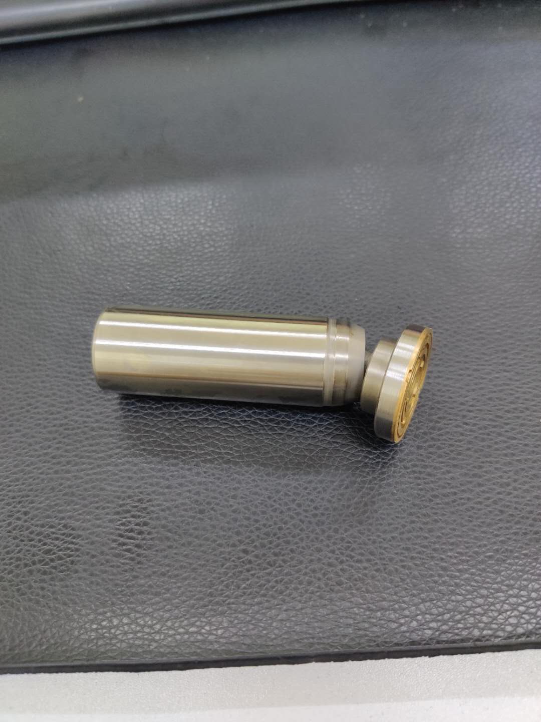 挖掘机九孔板 小松挖掘机配件pc220 济宁长虹厂家 国三发动机