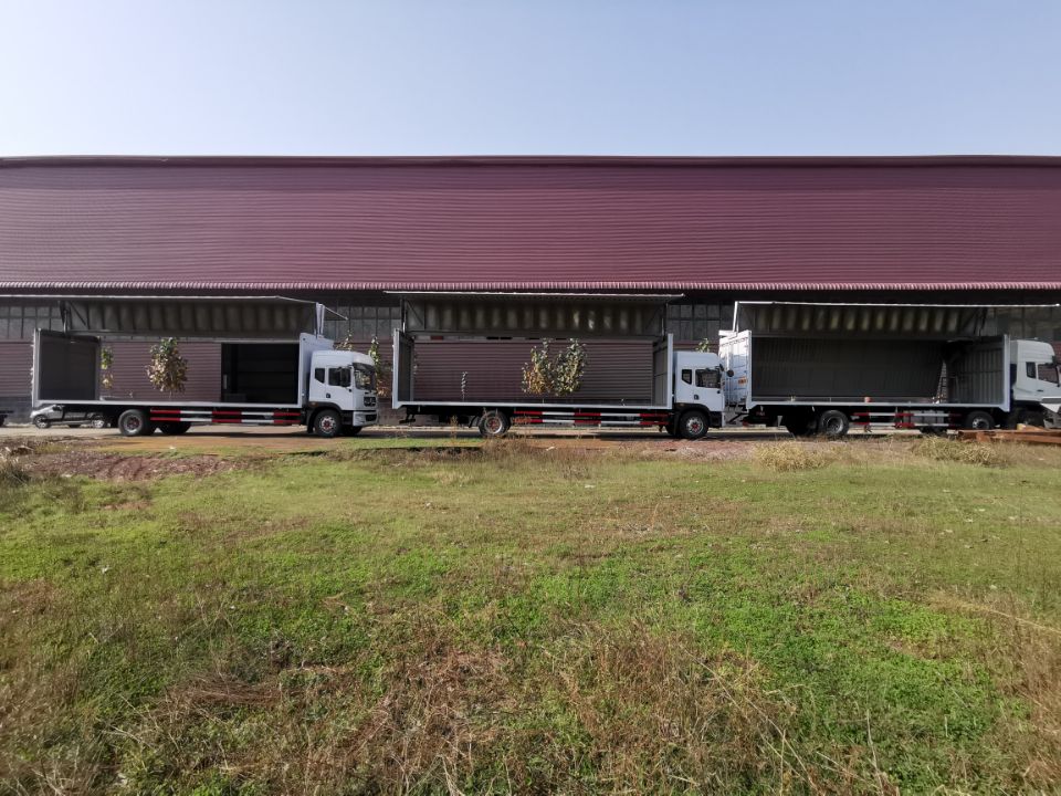 东风天龙飞翼车,东风多利卡飞翼车