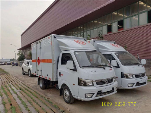 东风途逸易燃气体厢式运输车