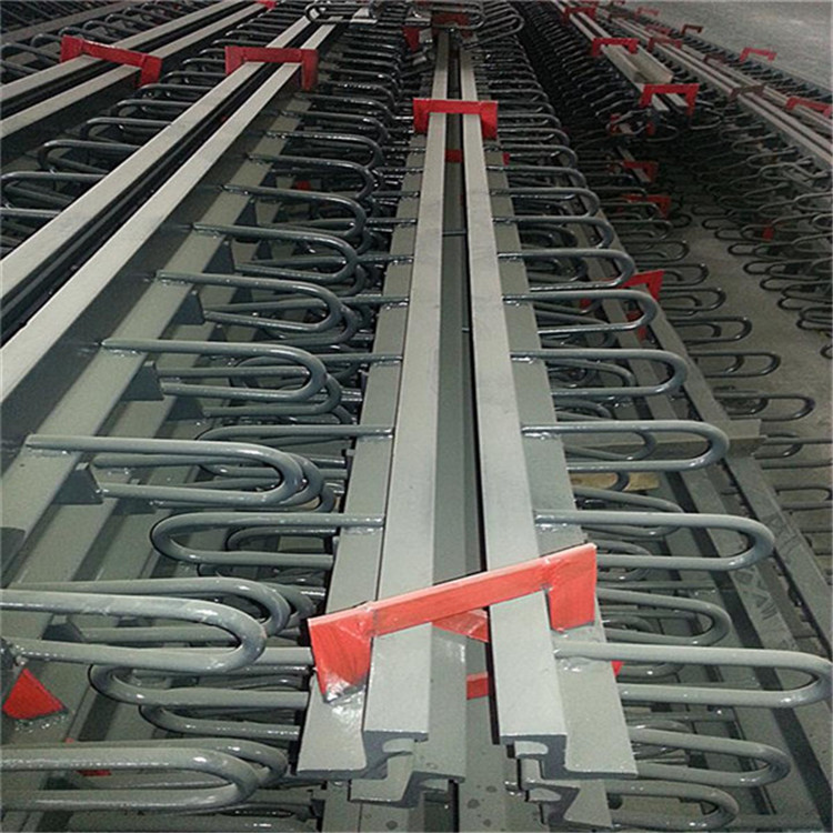 公路桥梁伸缩装置 吕梁f60型桥梁伸缩缝 国标桥梁伸缩缝d80