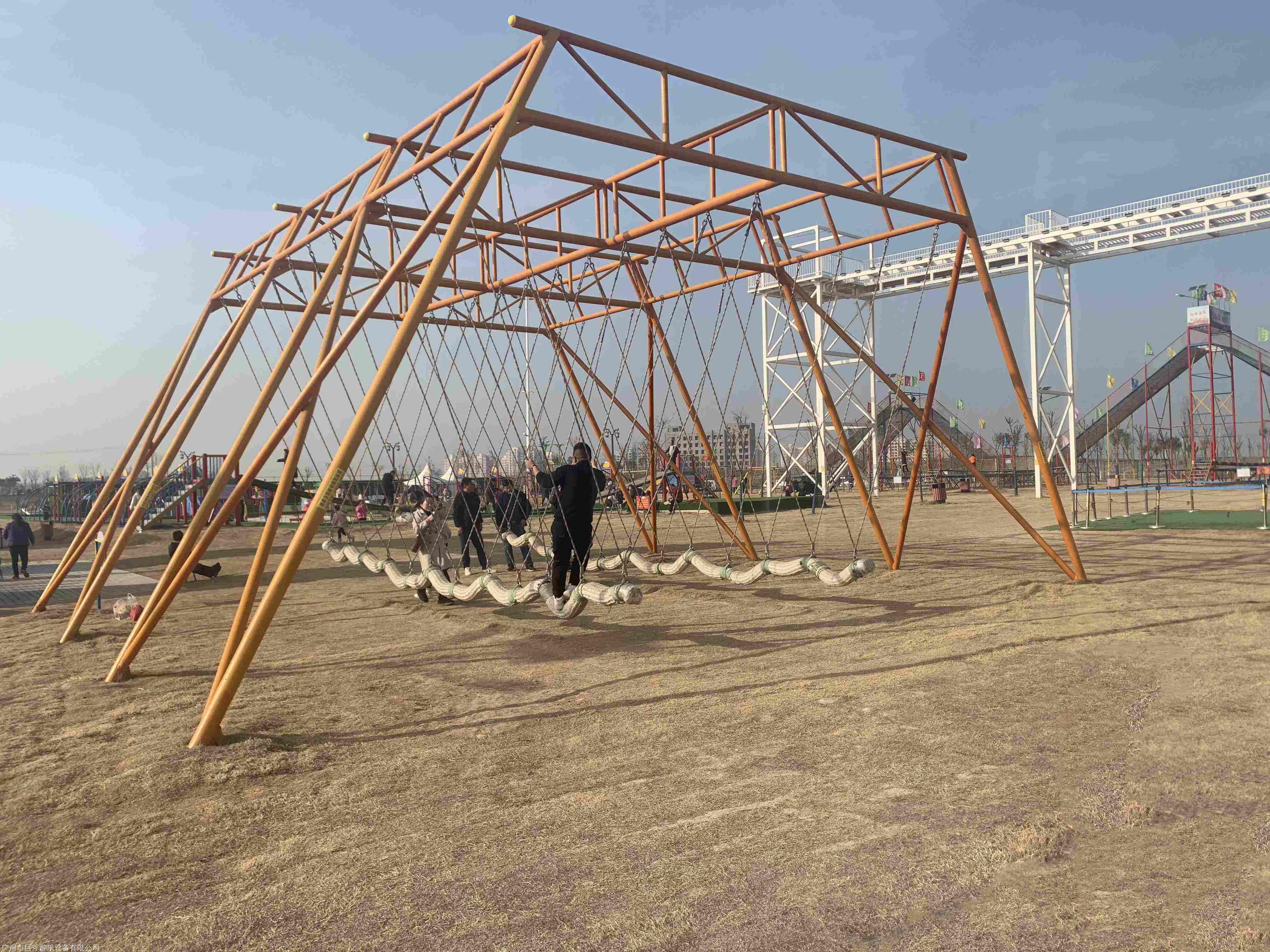 广州巨斧 多人秋千 互动秋千 公园景区 可定制厂家 直销微信咨