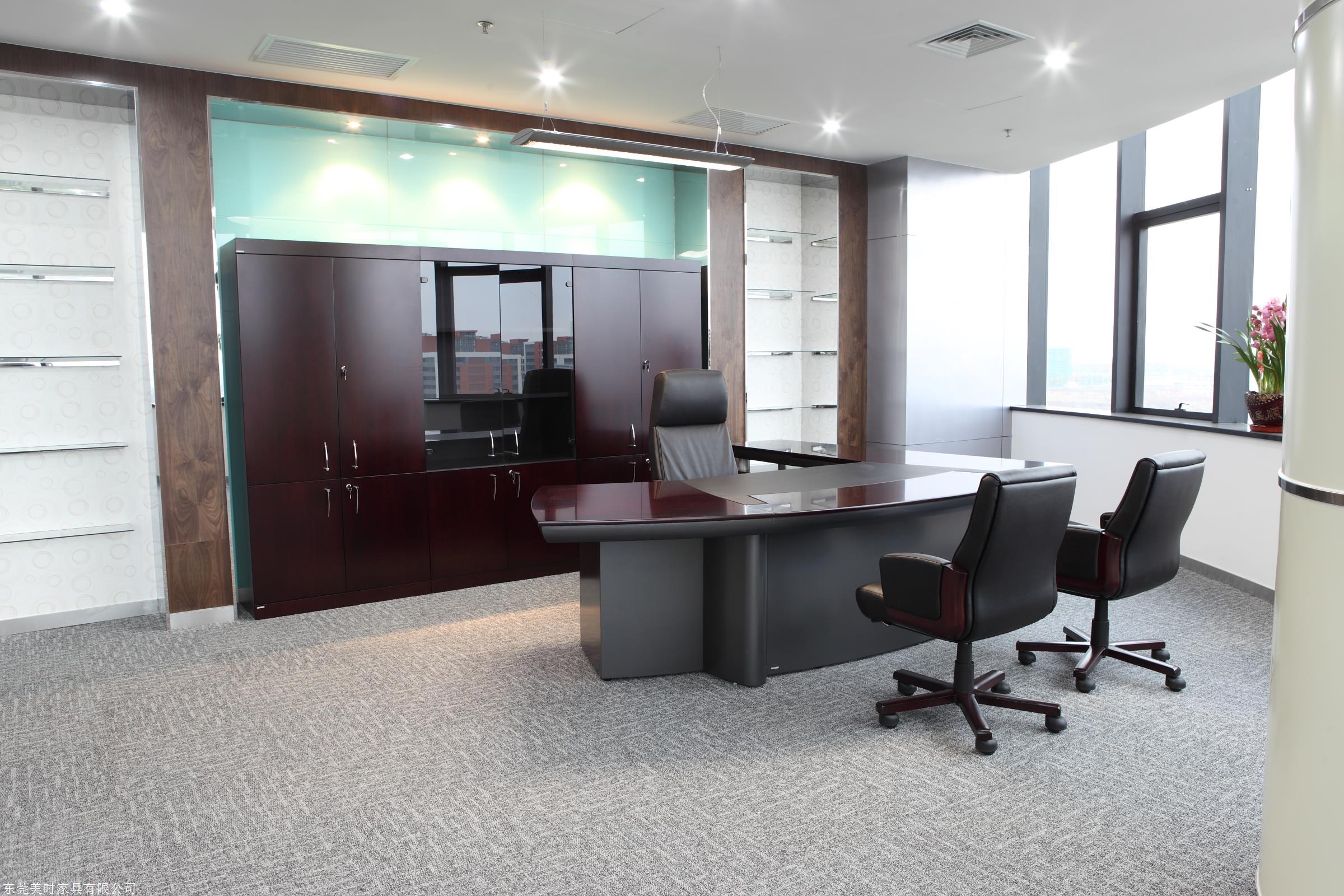 美时办公家具 提供公司管理层系列办公桌 公司高管理想选择