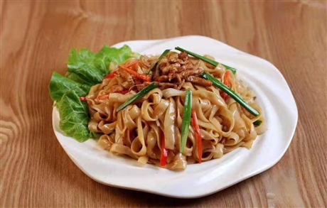 鄭州小吃技術(shù)培訓(xùn) 炒河粉培訓(xùn) 學(xué)習(xí)炒河粉
