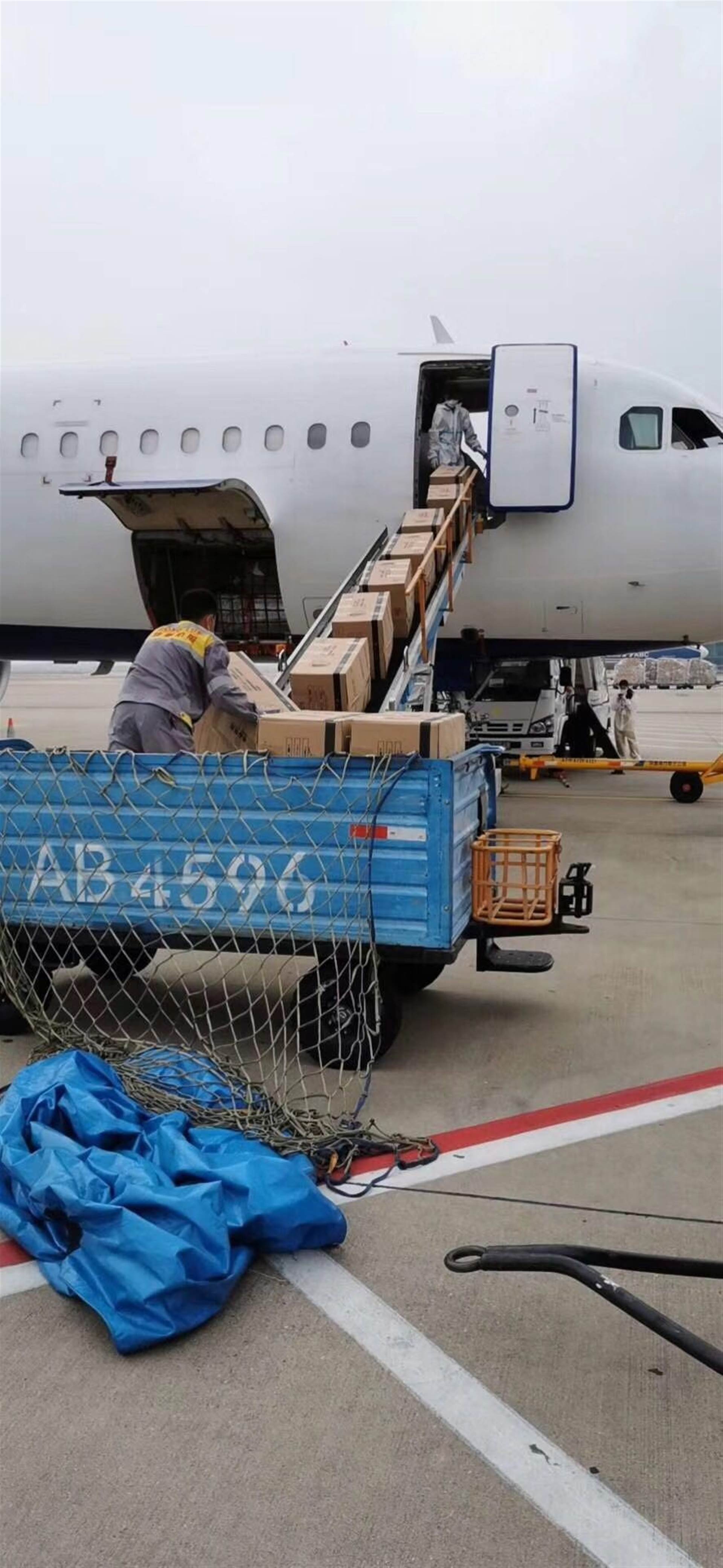 深圳口罩出口空运订舱代理