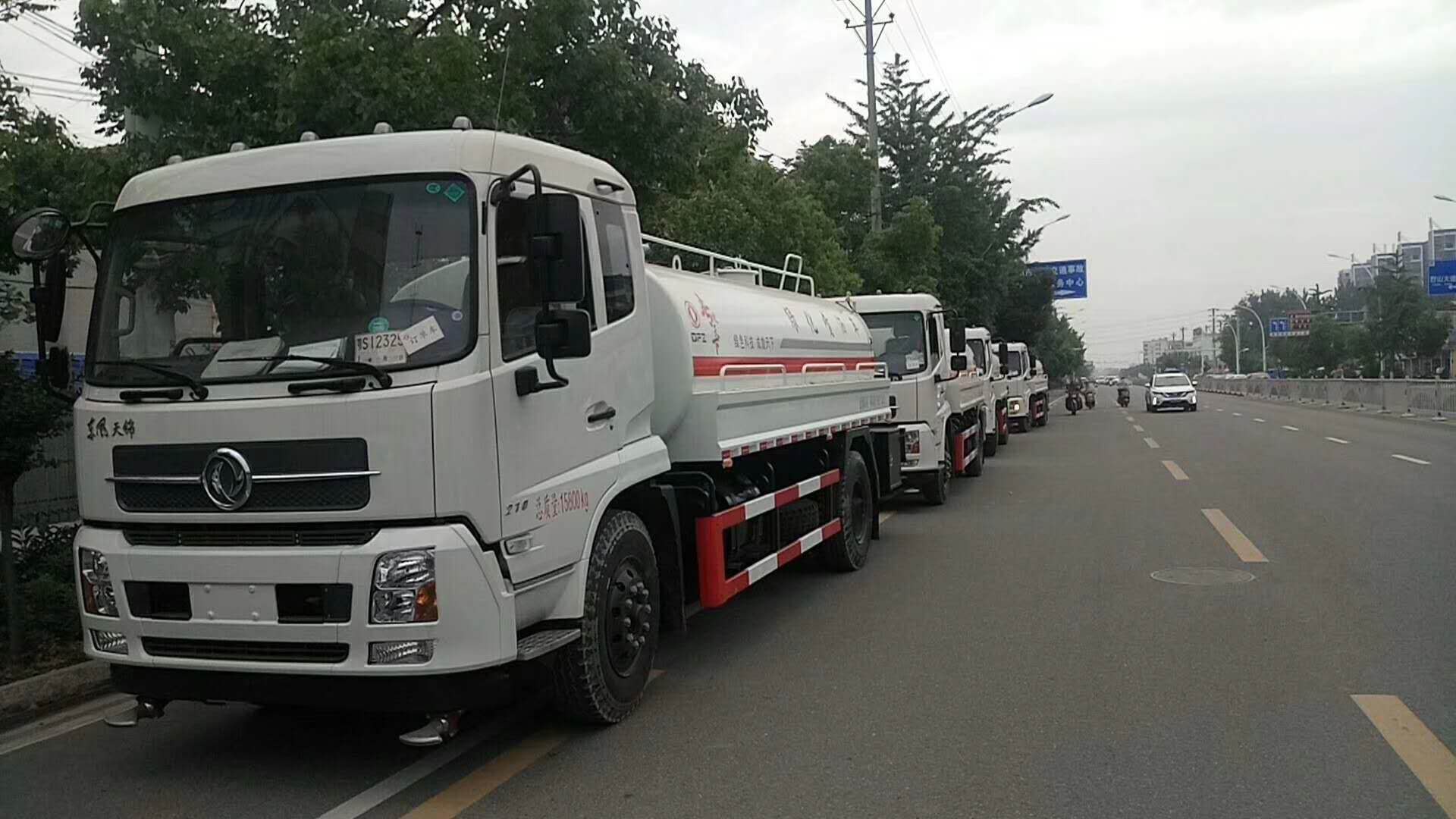 京牌灑水車12方灑水車可上北京牌照灑水車灑水車廠家直銷