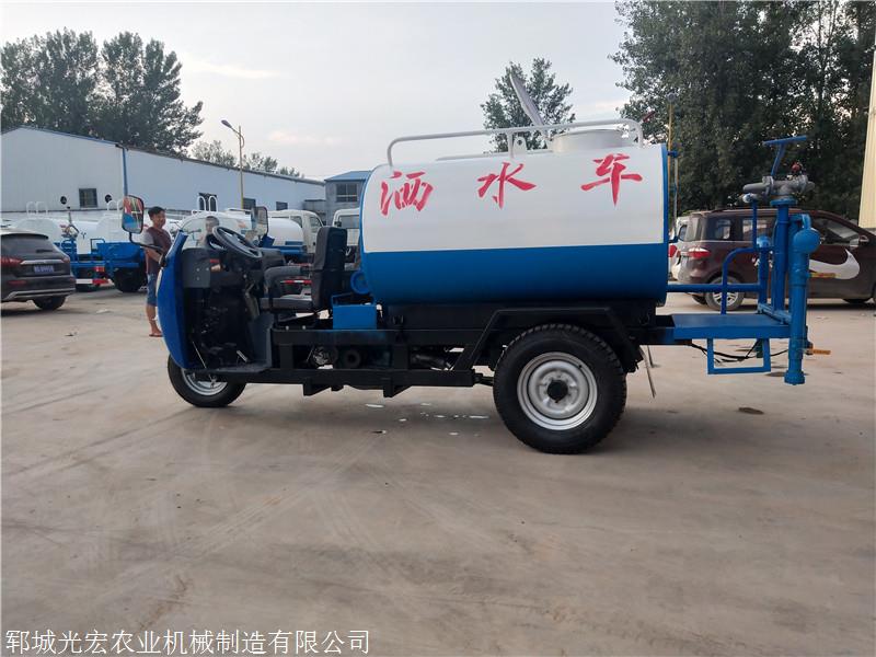南陵县五征2方抑尘洒水车安装与运输