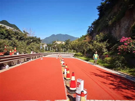 彩色陶磁顆粒防滑路面