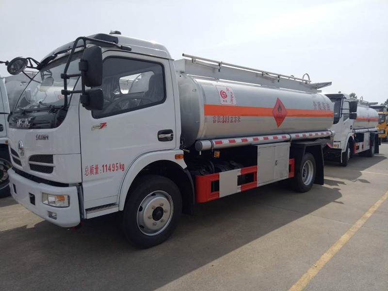 柴油罐车_蓝牌油罐车_5吨8吨油罐车_质量保证生产厂家