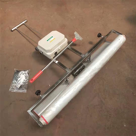 协丰自动振平去脚印一体机混凝土覆膜机路面保湿盖膜机厂家