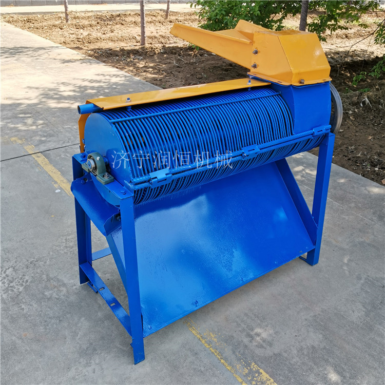 山杏自动去皮脱杏核机 小型家用电杏核果肉分离机