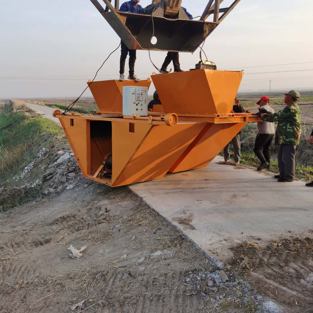 现浇式混凝土水沟成型机 边沟一次成型衬砌机 农用渠道成型机