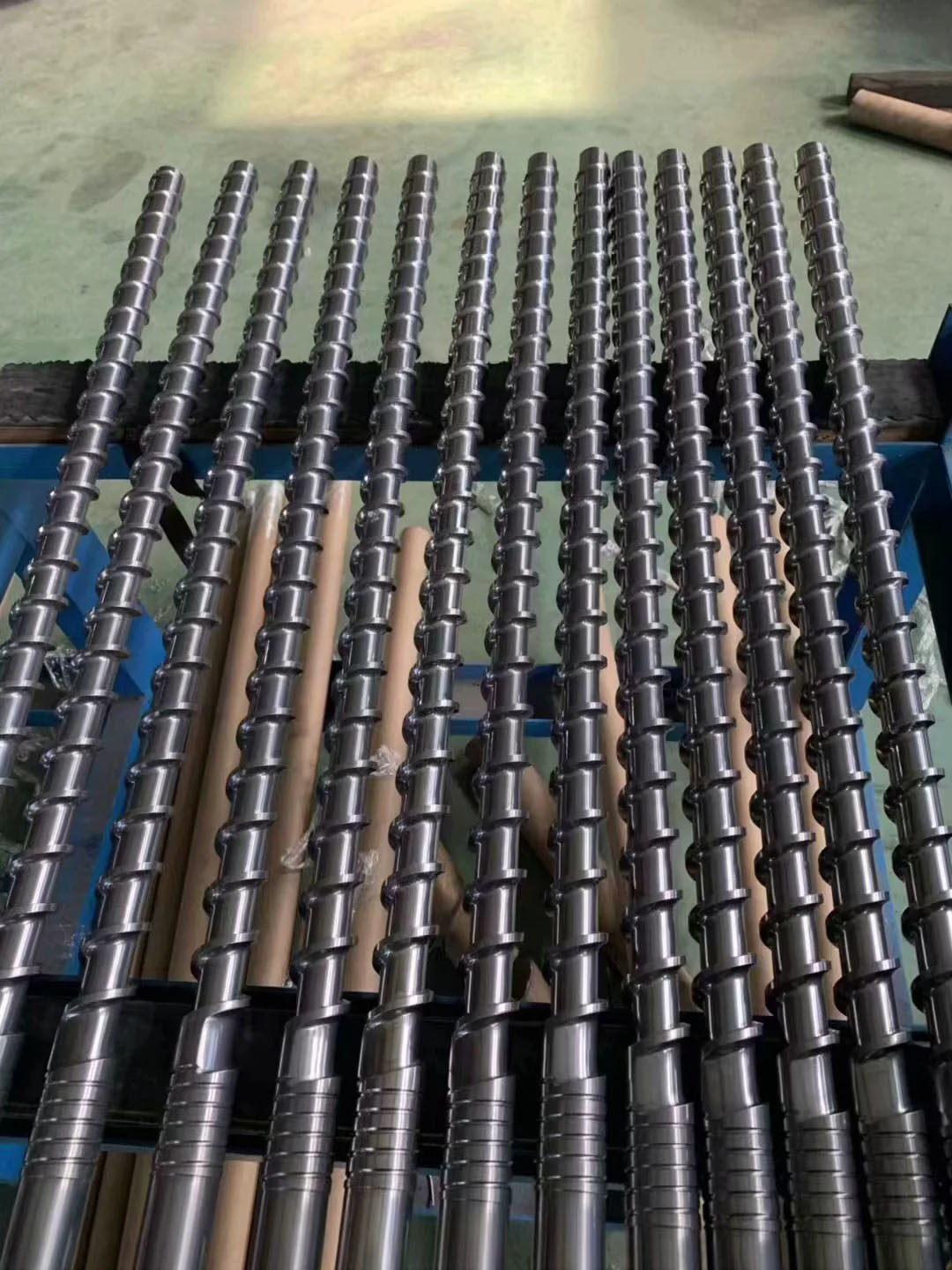 东洋注塑机螺杆料筒_吹膜机螺杆怎么安装_65熔喷布机单螺杆