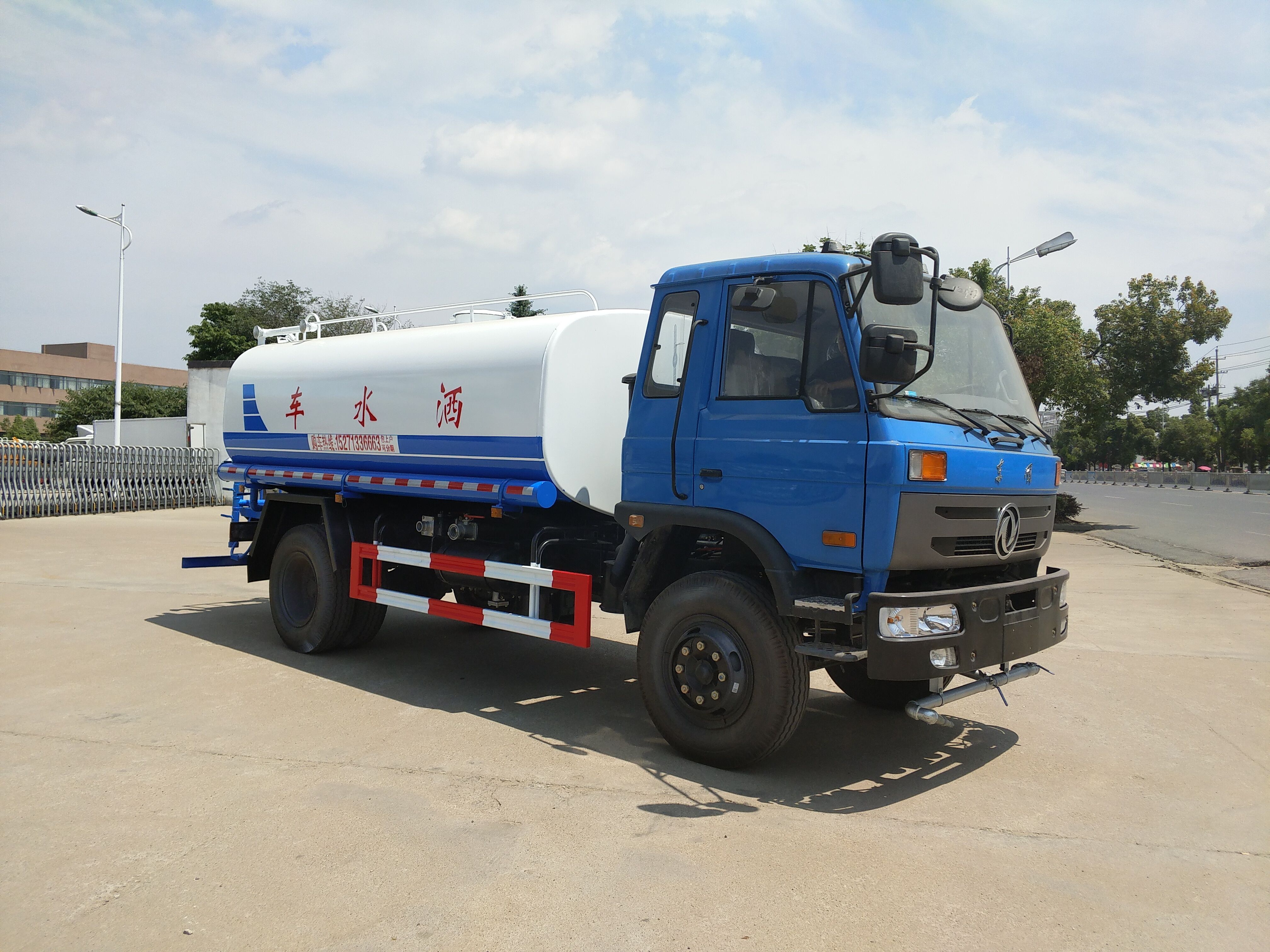 厂家直供洒水车工地柴油洒水车雾炮洒水车洒水车交易市场