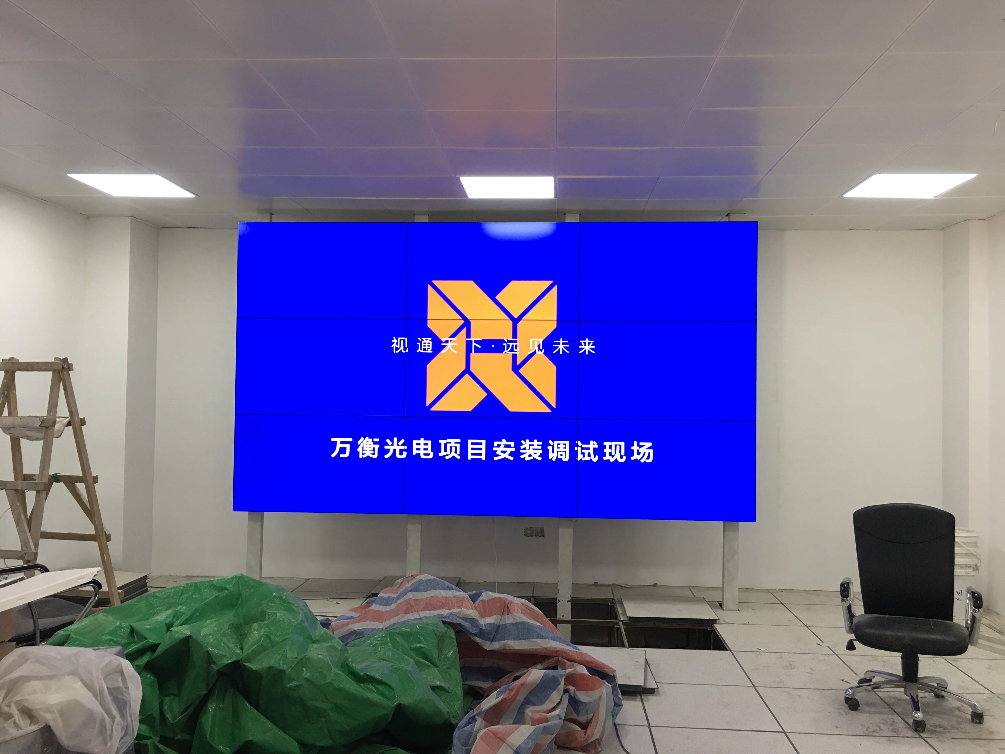 广州触摸液晶屏幕厂家监控拼接屏商场酒店4k超高清液晶拼接屏