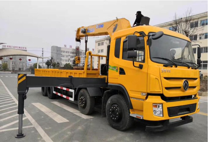 16吨东风特商随车吊