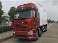 9.6米冷藏车多少钱一辆 9.6米解放J6P小三轴冷藏车厂家报价