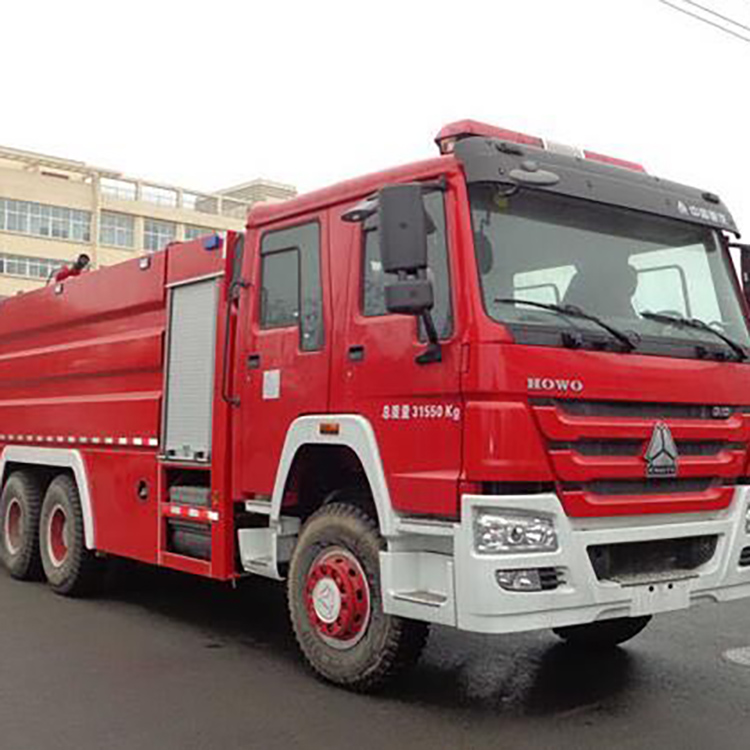 大型四轮消防车8吨水罐消防车现货东风福田抢险救援