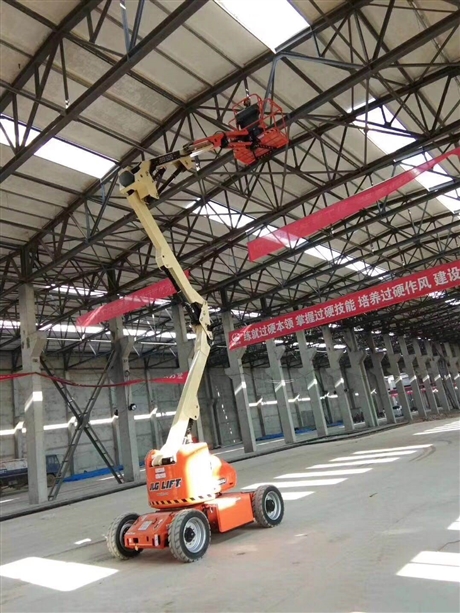 淮南提供高空車出租，升降平臺租賃服務(wù)