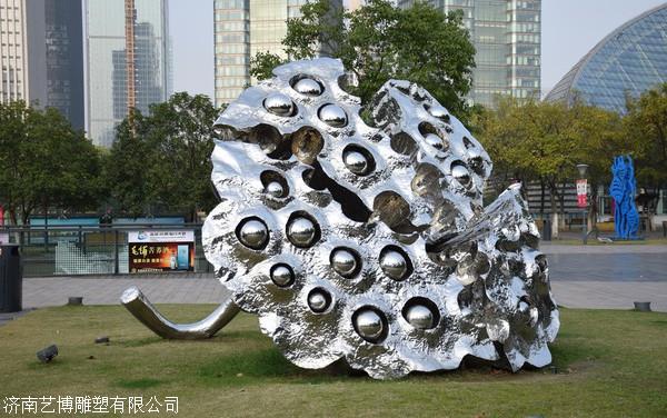 江苏泰州不锈钢景观雕塑 荷花雕塑