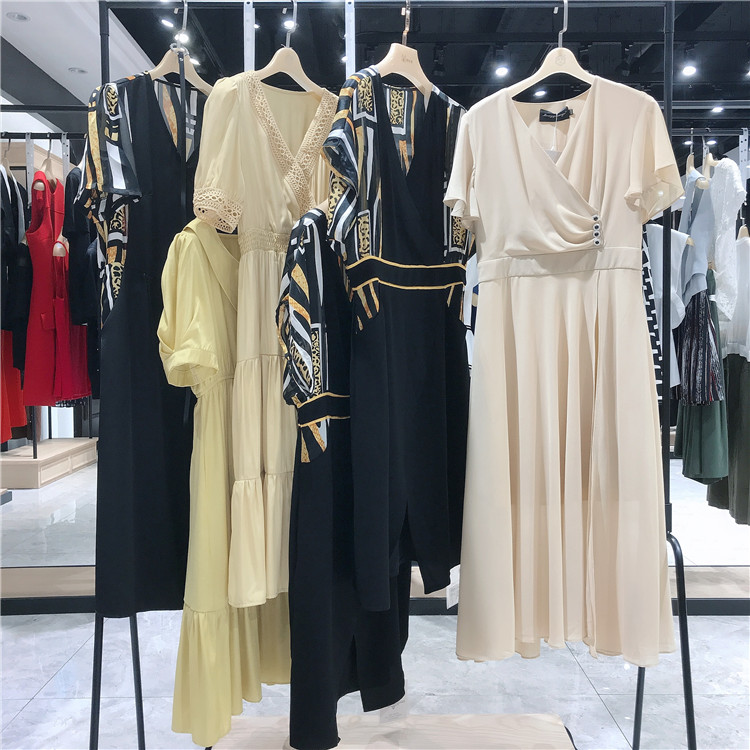 阿珍妮牌时尚女装货源拿货 女装厂家剪标批发 品牌女装便宜批发