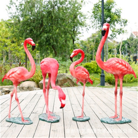 动物园卡通仙鹤雕塑 彩绘玻璃钢鹿 世隆彩绘来图定制