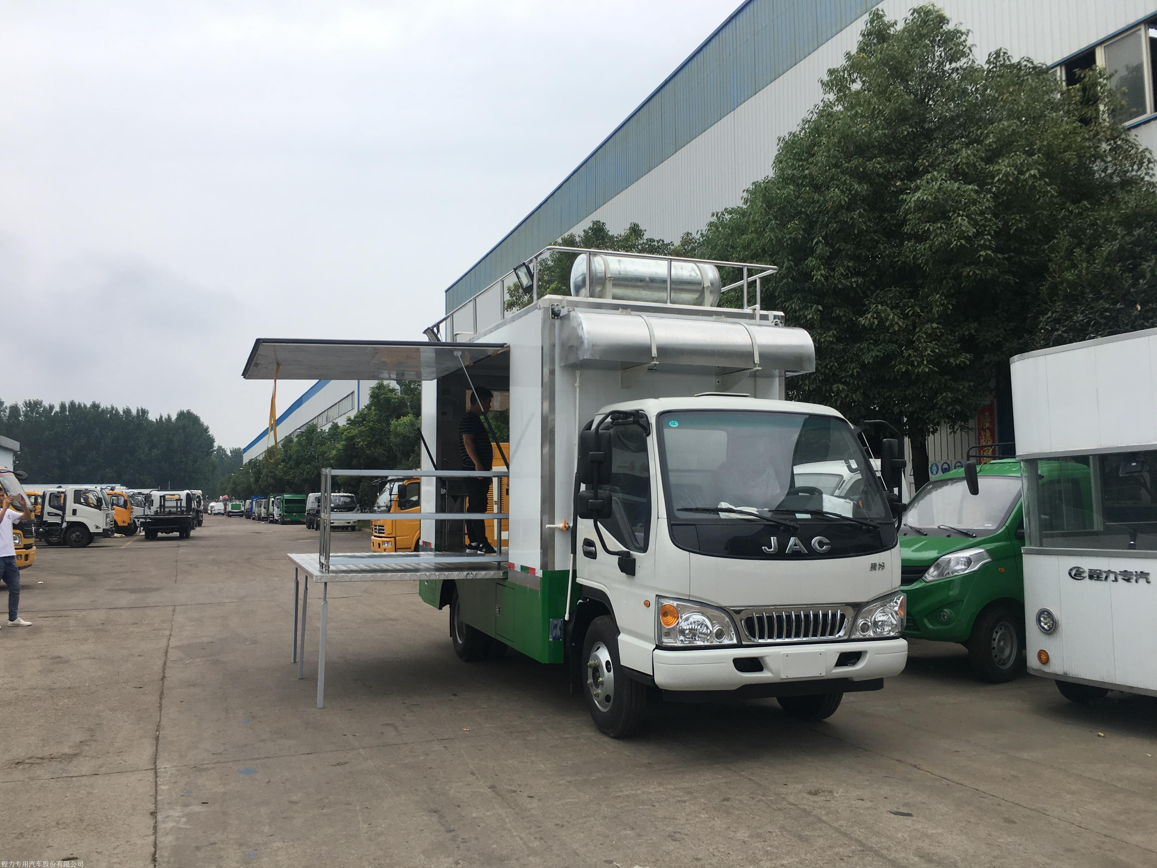 流动小吃车多少钱一台 流动餐饮车