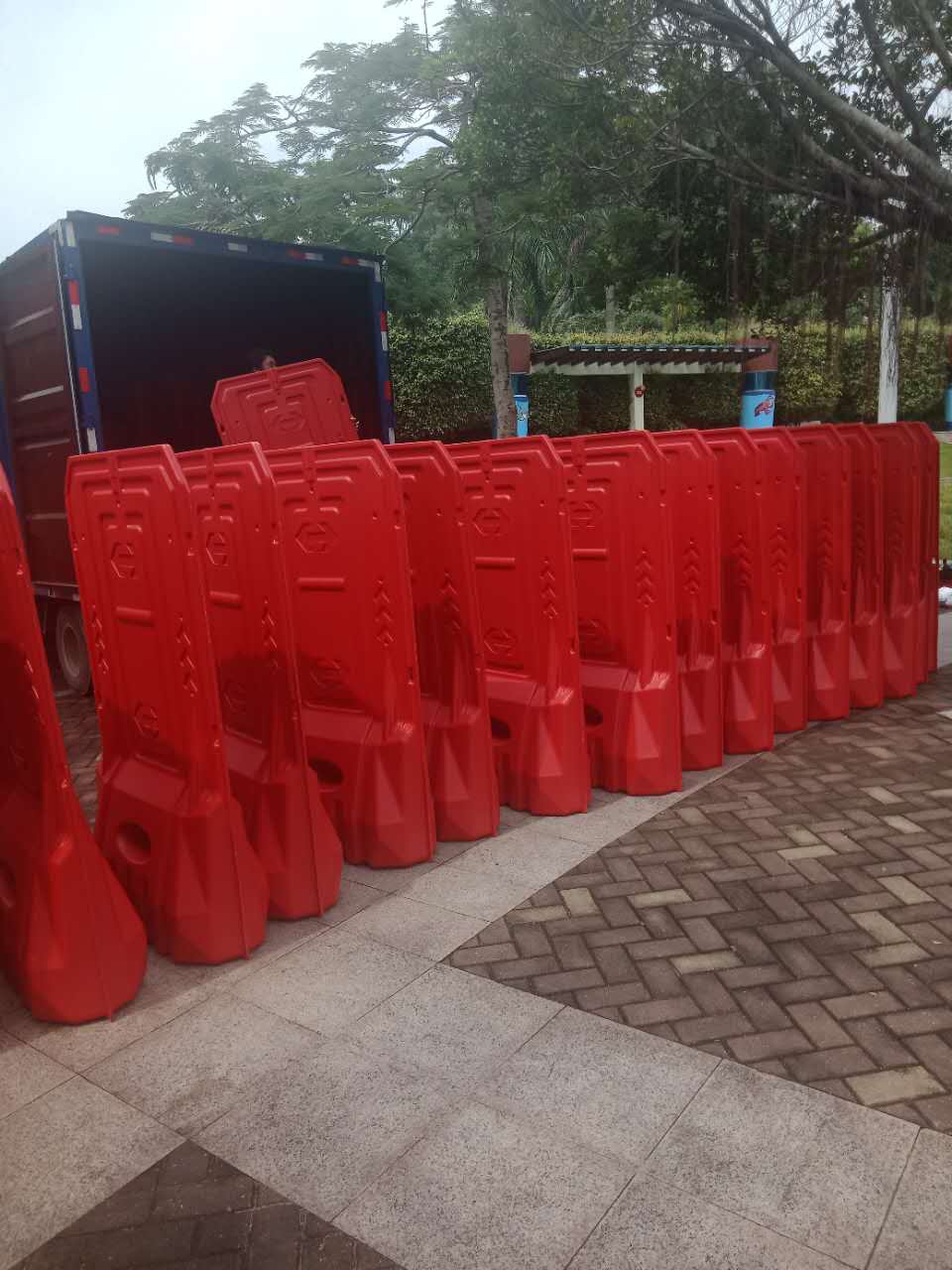 作为一种防护的交通设施产品---水马,对于大家来说