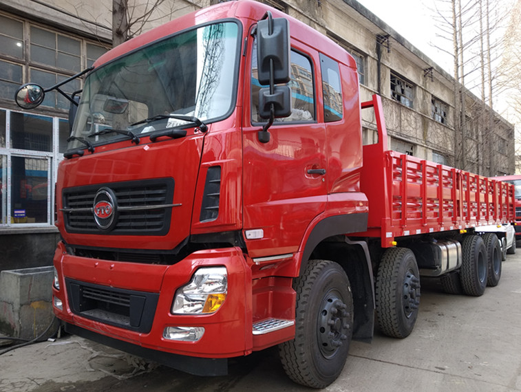 25吨载货车厂家