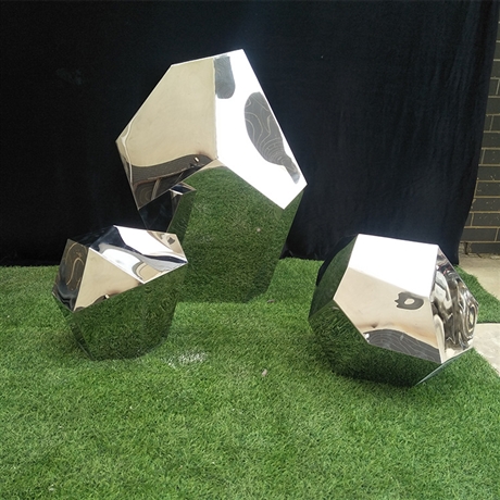 镜面不锈钢切面石头雕塑，异形石头不锈钢雕塑