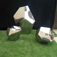 镜面不锈钢切面石头雕塑，异形石头不锈钢雕塑