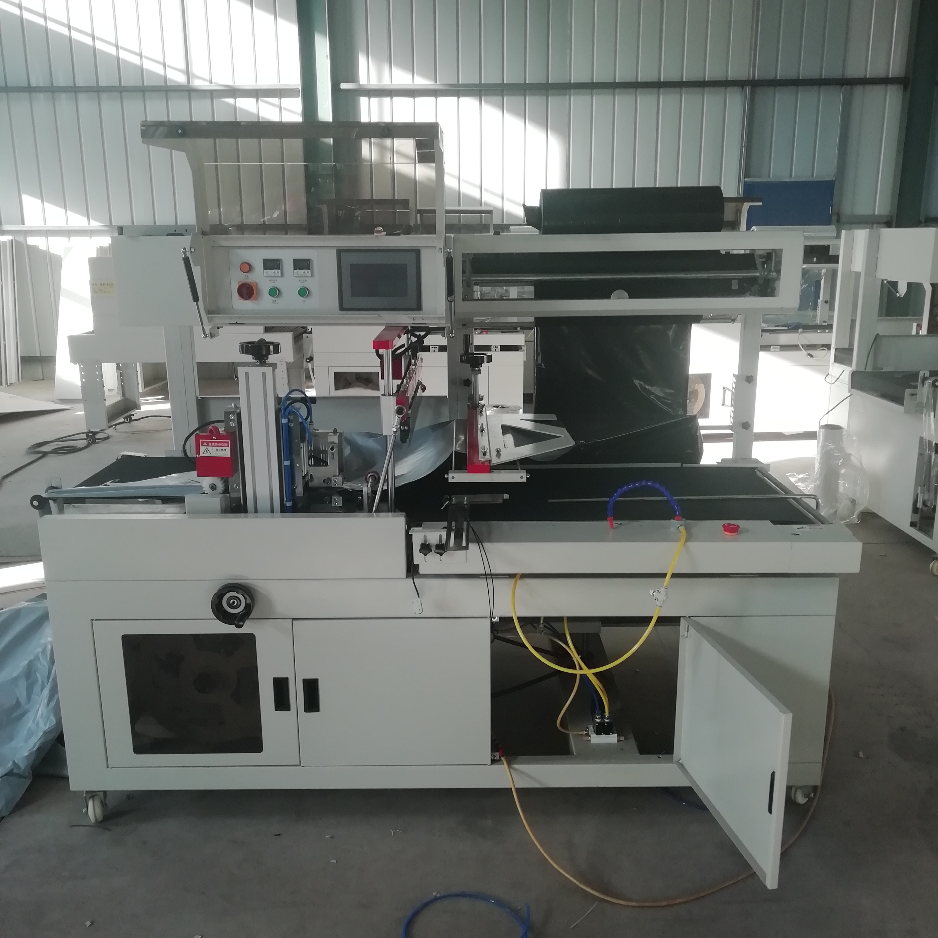 热收缩膜塑膜机全封热收缩膜包装机