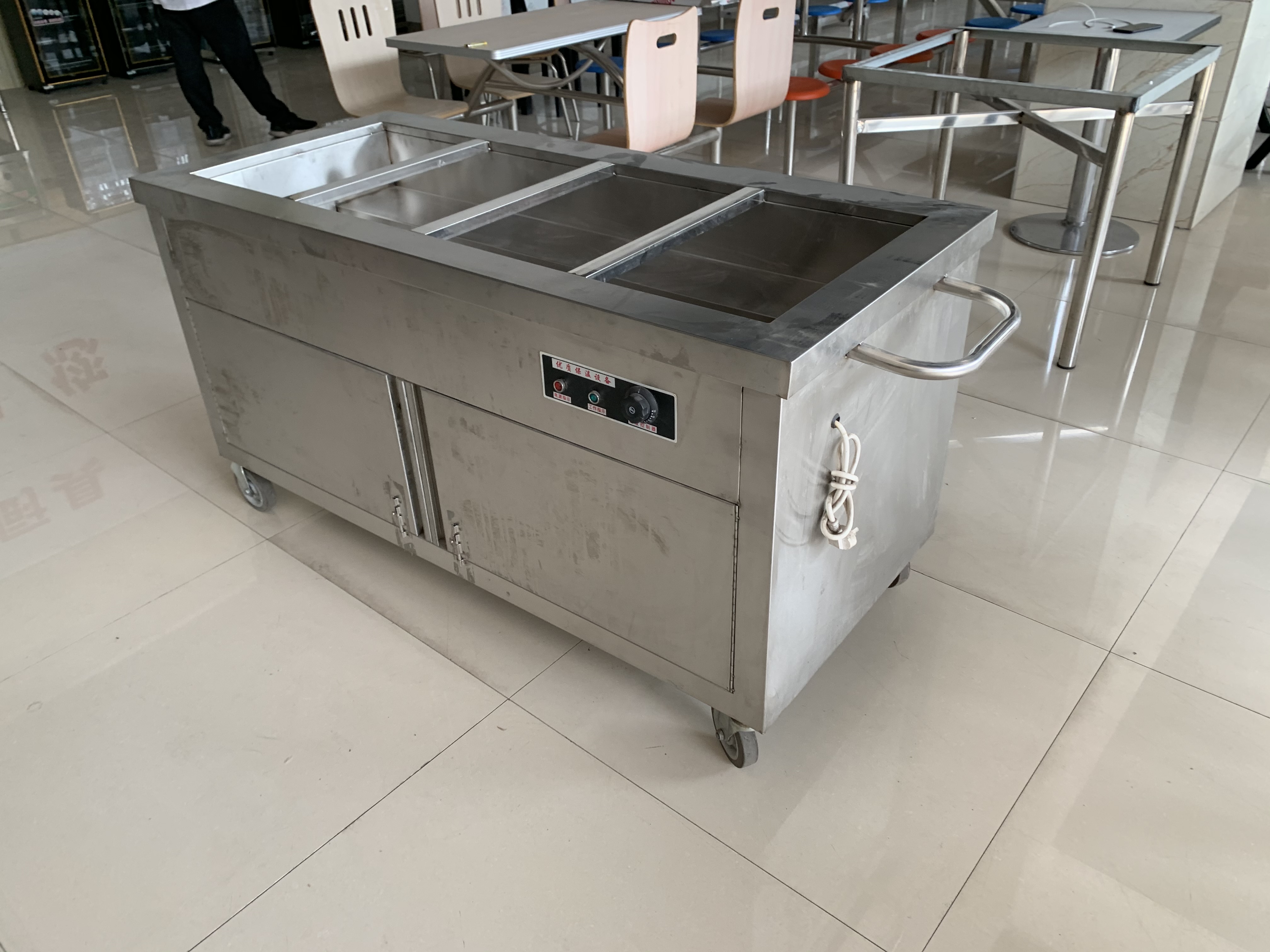 关于优质餐饮保温设备的信息 关于优质餐饮保温装备
的信息（关于优质餐饮保温装备的信息简报） 餐饮设备