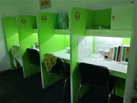 新鄉考研自習室桌子-共享自習室隔斷桌、良好的信譽