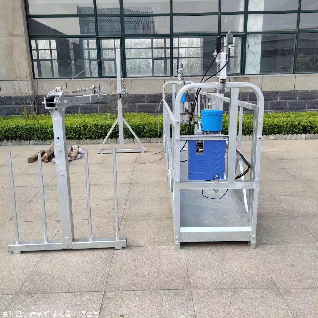 悬挂机构前梁端头内侧位置的二根钢丝绳是工作钢丝绳,穿入提升机内